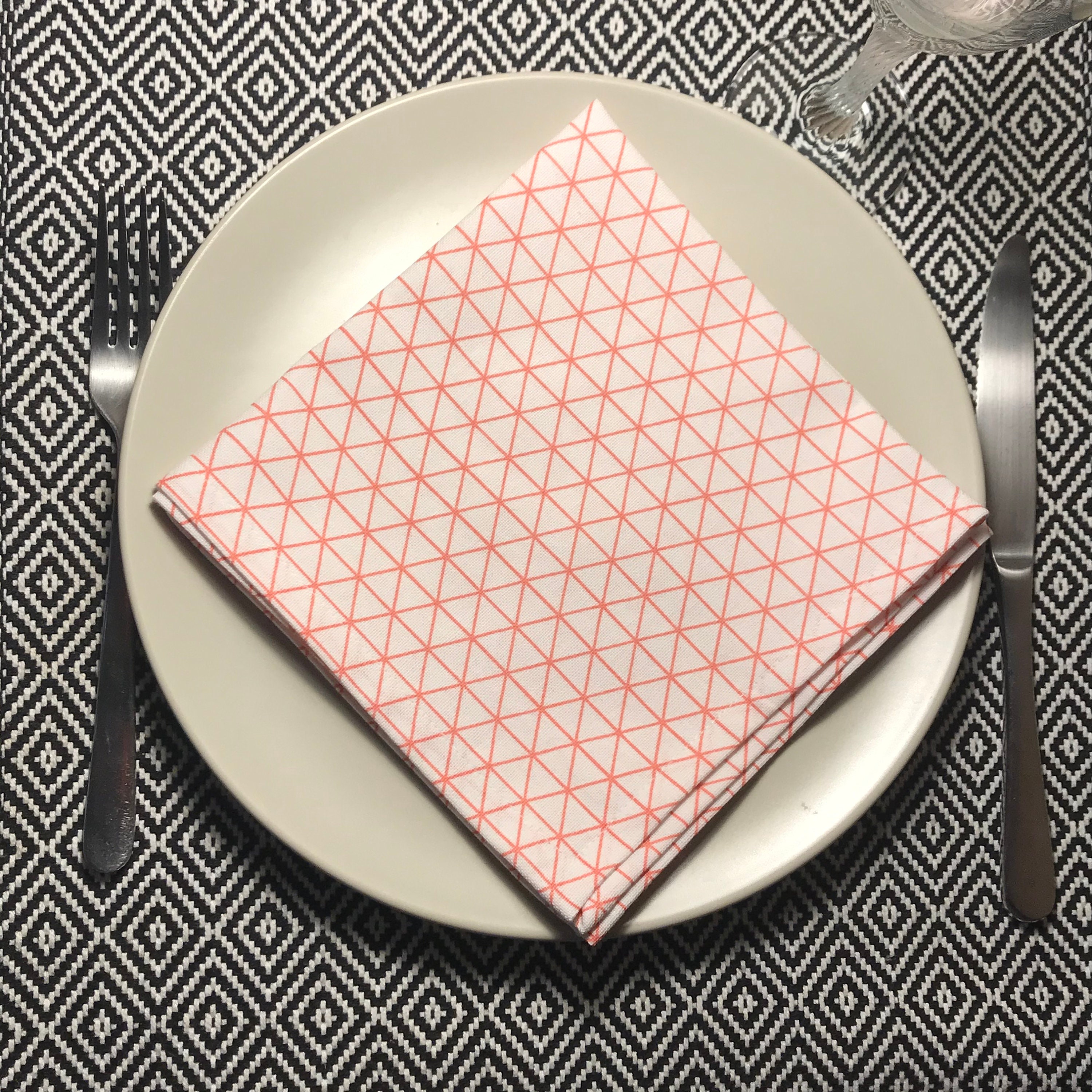 Serviette de Table Lavable Triangles Roses