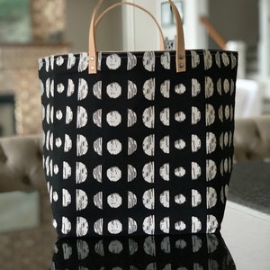 Moon Unit Bucket Bag by 65 South Knitting Project bag image 1