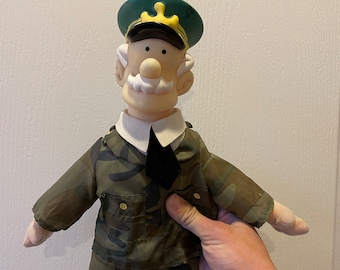 Vintage Beetle Bailey General Halftrack Comic Peluche Muñeca