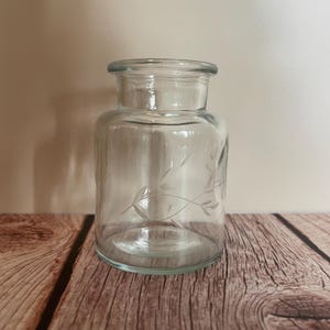 Vintage Princess House Heritage Spice Etched Glass Floral Jar (no cork)