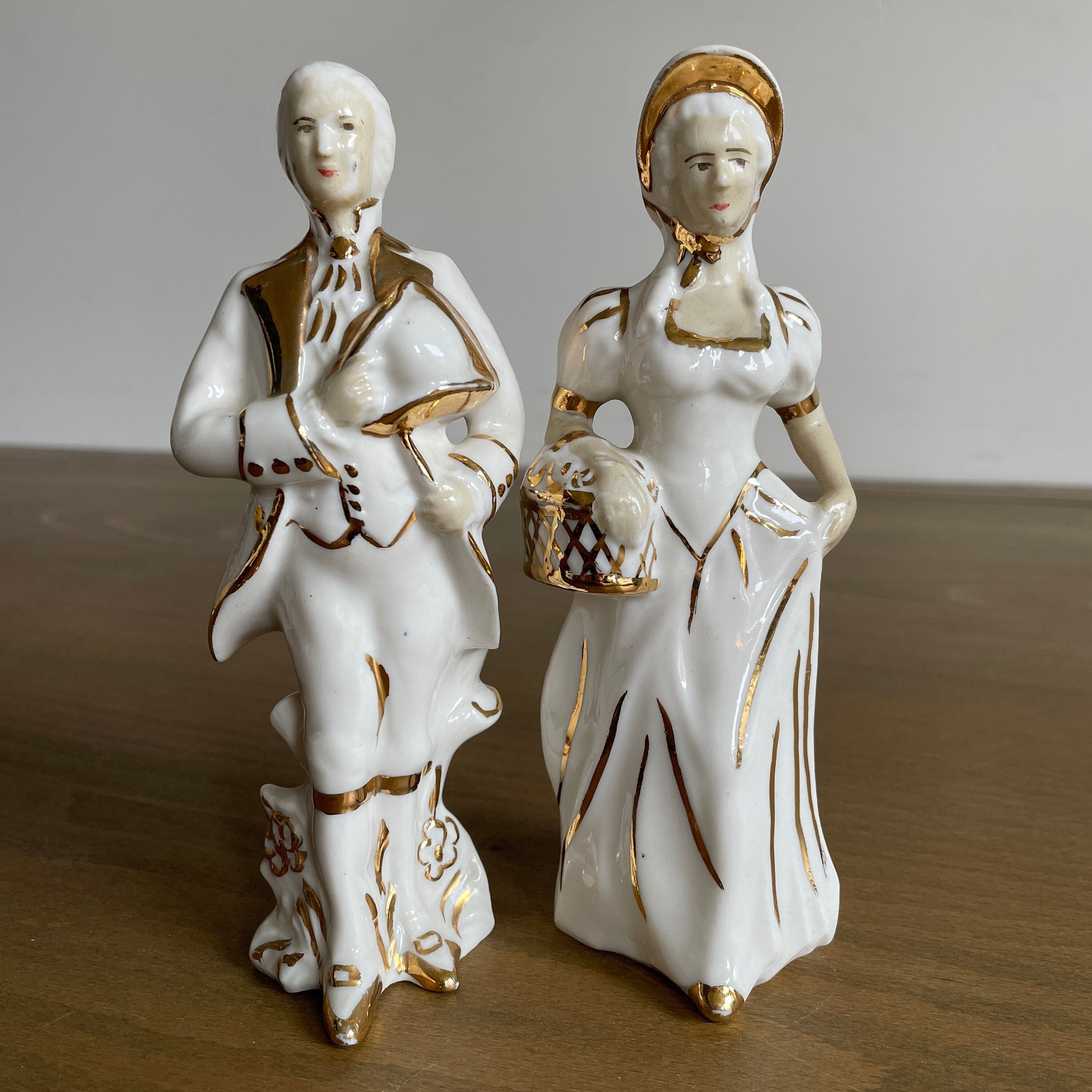 Vintage Porcelain Figurine Pair | Colonial Man and Woman - Etsy