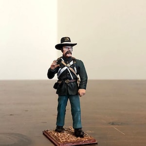 2&quot; Lead Toy Soldier