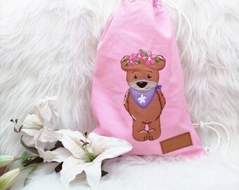 Erotische Spielchen mit rosa Teddy Erotische Spielchen mit rosa Teddy
