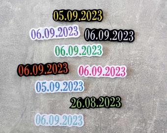 Datum, Bügelbild, Aufnäher/Applikation auf Filz Datum Farbauswahl Einschulung Schultüte