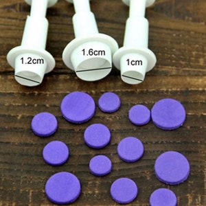 Dot Fondant Plunger Set