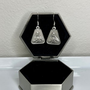 Pendientes del Sagrado Corazón / Joyas Católicas / Pendientes Católicos / Personalizados / Hechos a Mano / Regalo Católico