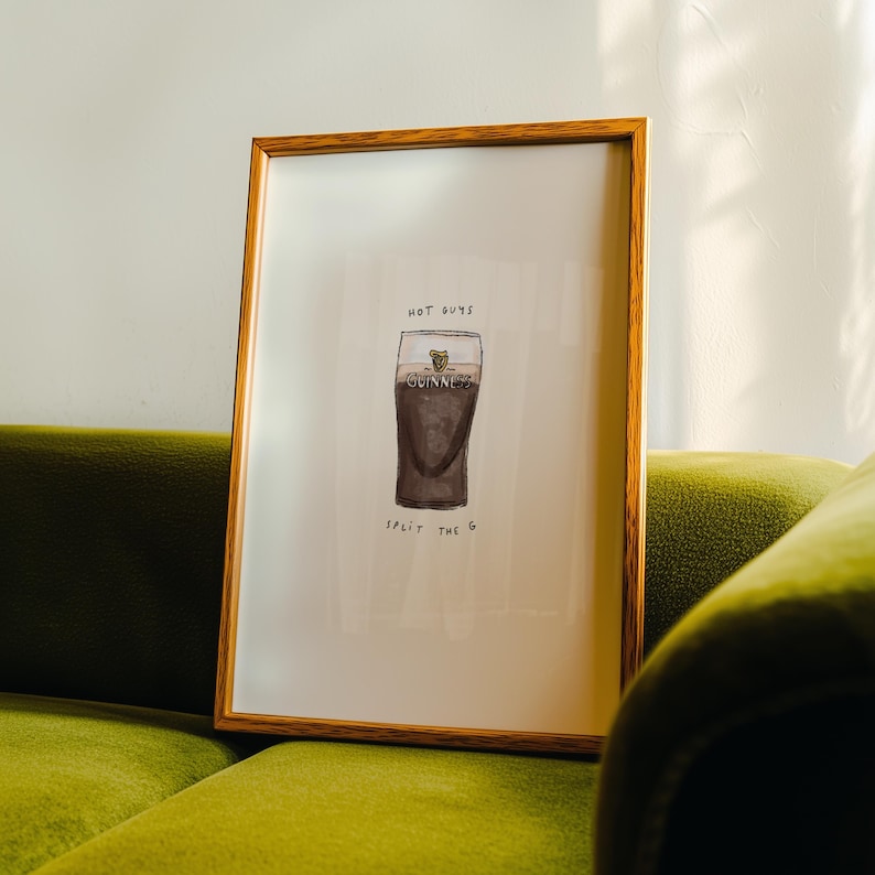 Hot Girls / Jungs Split The G Wand Druck | Bier Illustration | Getränke Poster | Guinness-Liebhaber | Kneipe Wandkunst | Irische Wandkunst | Geschenke Hot Guys