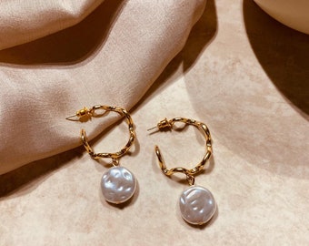 Let’s Twist Again | Pearl earring | Statement Earring | Autumn Jewellery | Fall Jewelry | Old Money Fashion | Christmas Gift | Gift for Her