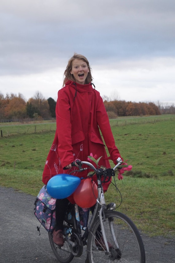 red raincoat uk