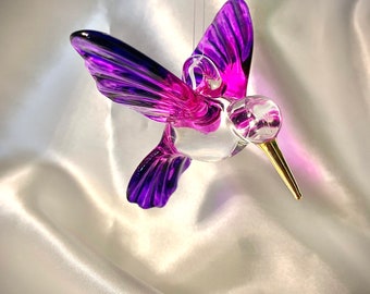 Glass hummingbird suncatcher