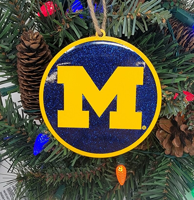 University of Michigan Ornament licensed image 1
