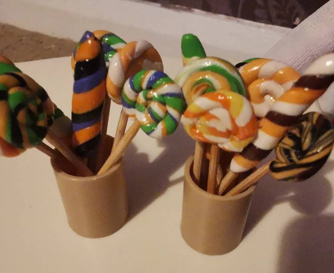 Miniature 16 Scale Halloween Candy Canes and Lollies. Suitable for 11/12 Teen Dolls and