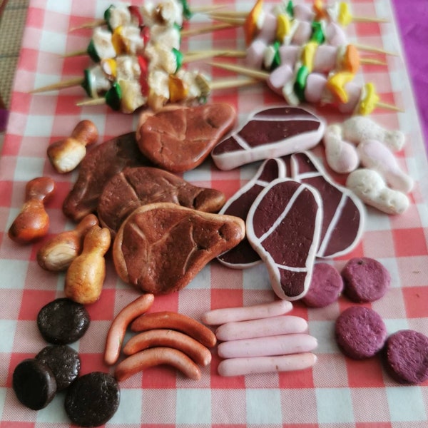 Miniature 1:6. Bbq/Barbecue Meat Pack. Raw or Cooked. Suitable for dolls and dioramas. Handmade Clay Food