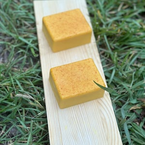 Turmeric and Honey Soap ( Medium Bar)