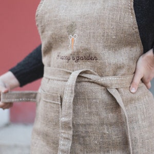 Personalized Gardening Gift, Custom Name Gardening Apron, Raw linen apron with pocket, Vintage rustic apron for women, gift for grandma