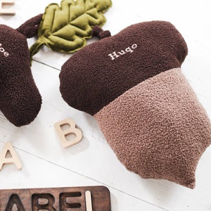 Sherpa Acorn Pillow with name embroidery, Acorn Linen Cushion with personalization, Personalized Woodland teddy boucle pillow, nursery decor