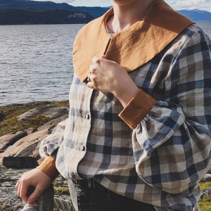 Cottagecore linen blouse/ Vintage inspired stonewashed linen shirt with flattering  large collar and puff Bishop sleeves / Flax Poet shirt