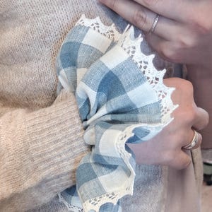 Blue Gingham Linen Scrunchie – Cottagecore Hair Tie, Lace Trim Scrunchy, Vintage-Inspired Hair Accessory, Handmade Gift for Her