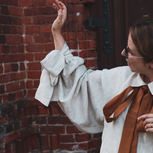 VALENTINA linen blouse, Linen Victorian blouse, Flax Poet shirt with puff Bishop sleeves, Edwardian shirt, Autumn Victorian shirt, Bookish zdjęcie 7