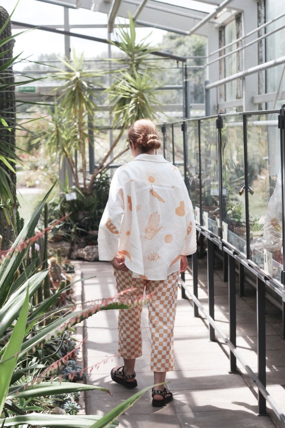 Vintage Chic Linen Shirt, Hippie Linen Top, Bohemian Oversized Shirt, Vintage Boho Shirt, Women Linen Shirt, Linen Shirt, Dreamy Print Shirt - Etsy Vintage Chic Linen Shirt, Hippie Linen Top, Bohemian Oversized Shirt, Vintage Boho Shirt, Women Linen Shirt, Linen Shirt, Dreamy Print Shirt - Etsy