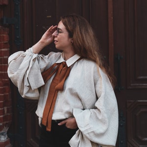 VALENTINA Leinenbluse, viktorianische Leinenbluse, Flax Poet-Shirt mit Puffärmeln, Edwardianisches Hemd, herbstliches viktorianisches Hemd, Bookish Bild 8