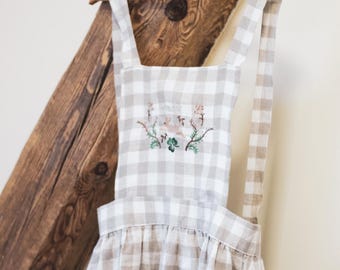 Vintage Style Linen Apron with Custom Name Embroidery, Ruffled Apron for Women, Vintage Cottagecore Pinafore, Handmade Natural Linen Apron