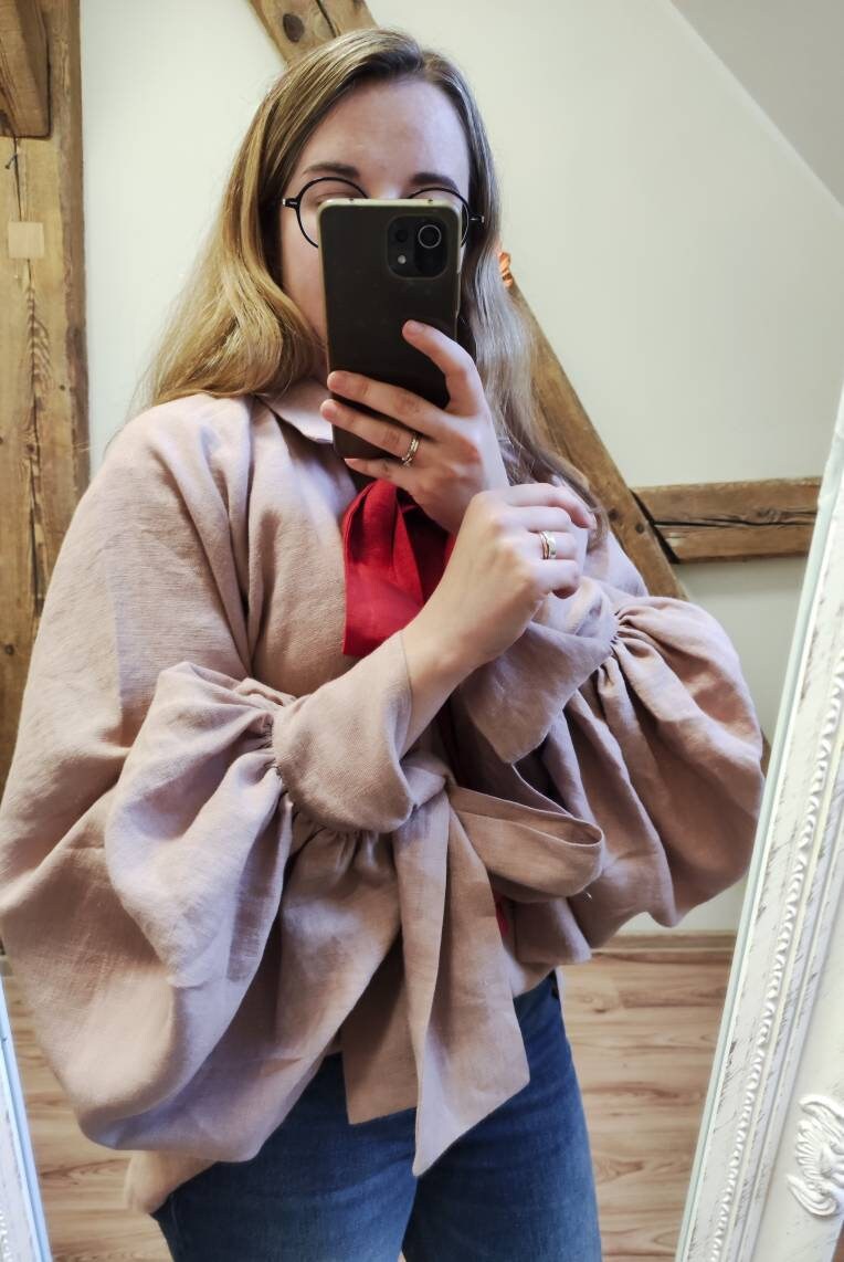 Linen Blouse With Bow / Victorian Shirt With Flattering Large