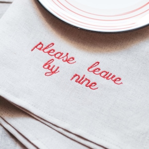 Personalisierte Leinen Servietten - Individuell gesticktes Tuch Dinner Party Hochzeitsdeko