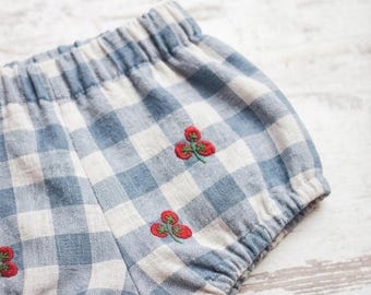 Gingham Linen Baby Bloomers with Tomato Embroidery, Cottagecore Toddler Shorts, Baby Linen Shorties, Whimsical Kids Summer Wear