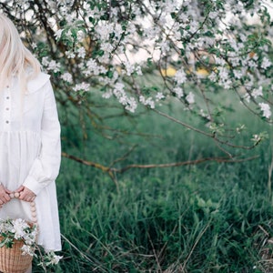 Natural linen summer dress with beautiful large collar / white shirt linen dress / White linen cottagecore dress 画像 5