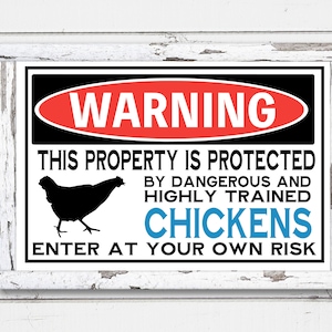 Advertencia, Esta propiedad protegida por pollos, señal de gallinero, PNG SVG archivo de corte imprimible, Cricut y silueta, Descarga digital