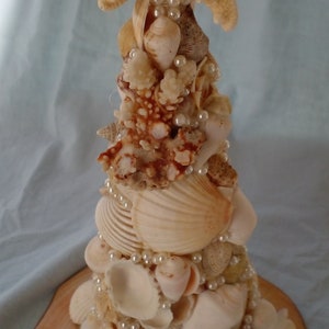 Seashells Christmas tree