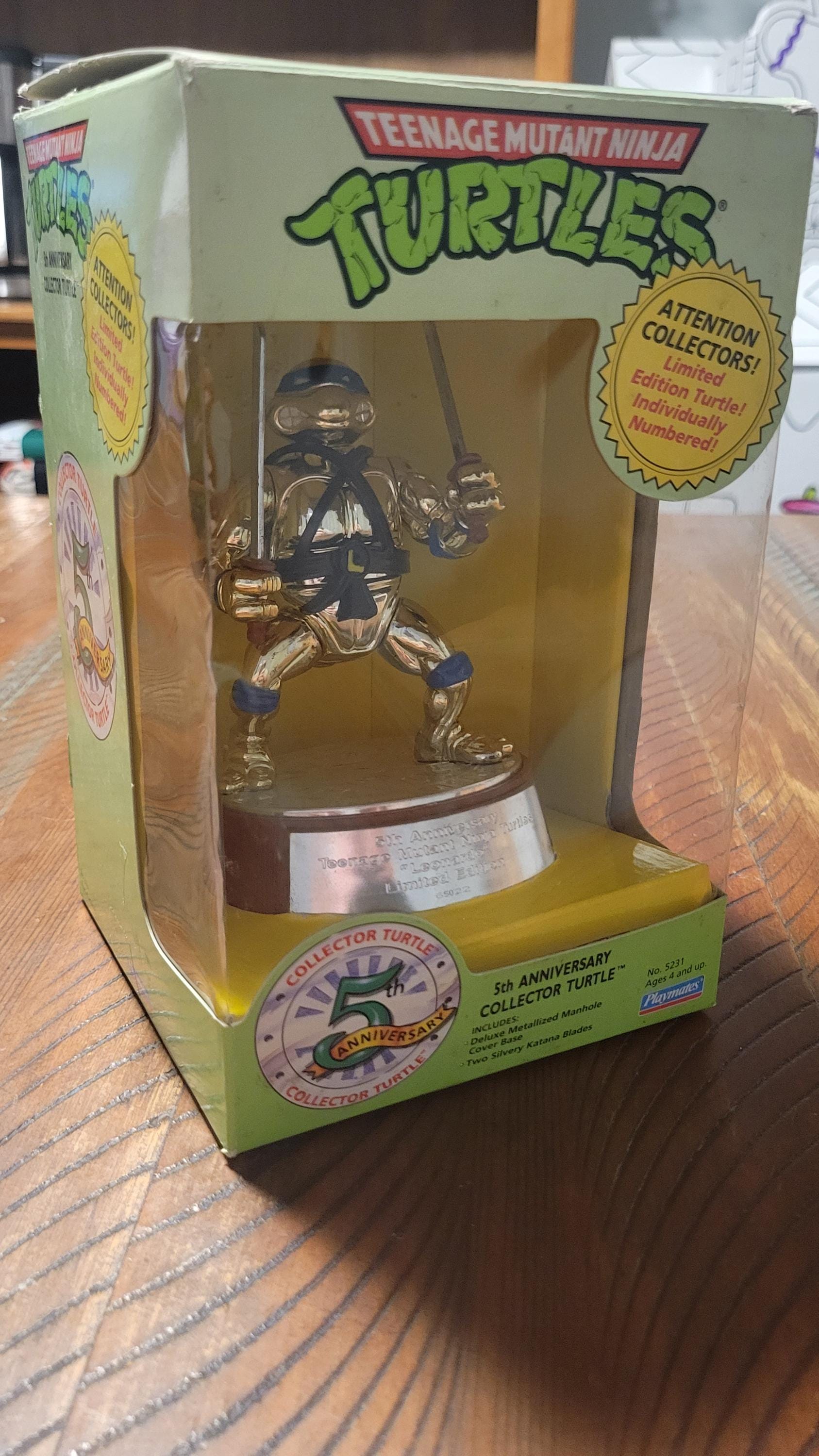 1992 TMNT #65022 Limited Edition 5th Anniversary Gold Leonardo