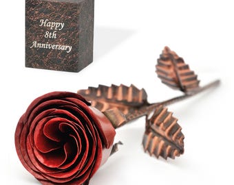 Escultura de rosa em bronze forjado à mão – presente de 8º aniversário com suporte