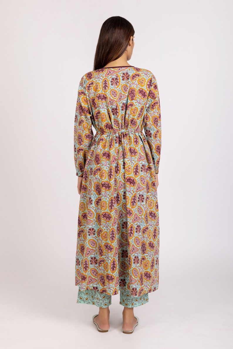 Isla Sleepwear and Loungewear Hand printed Floral print Crop top High Waist Pajama Cotton Robe image 3