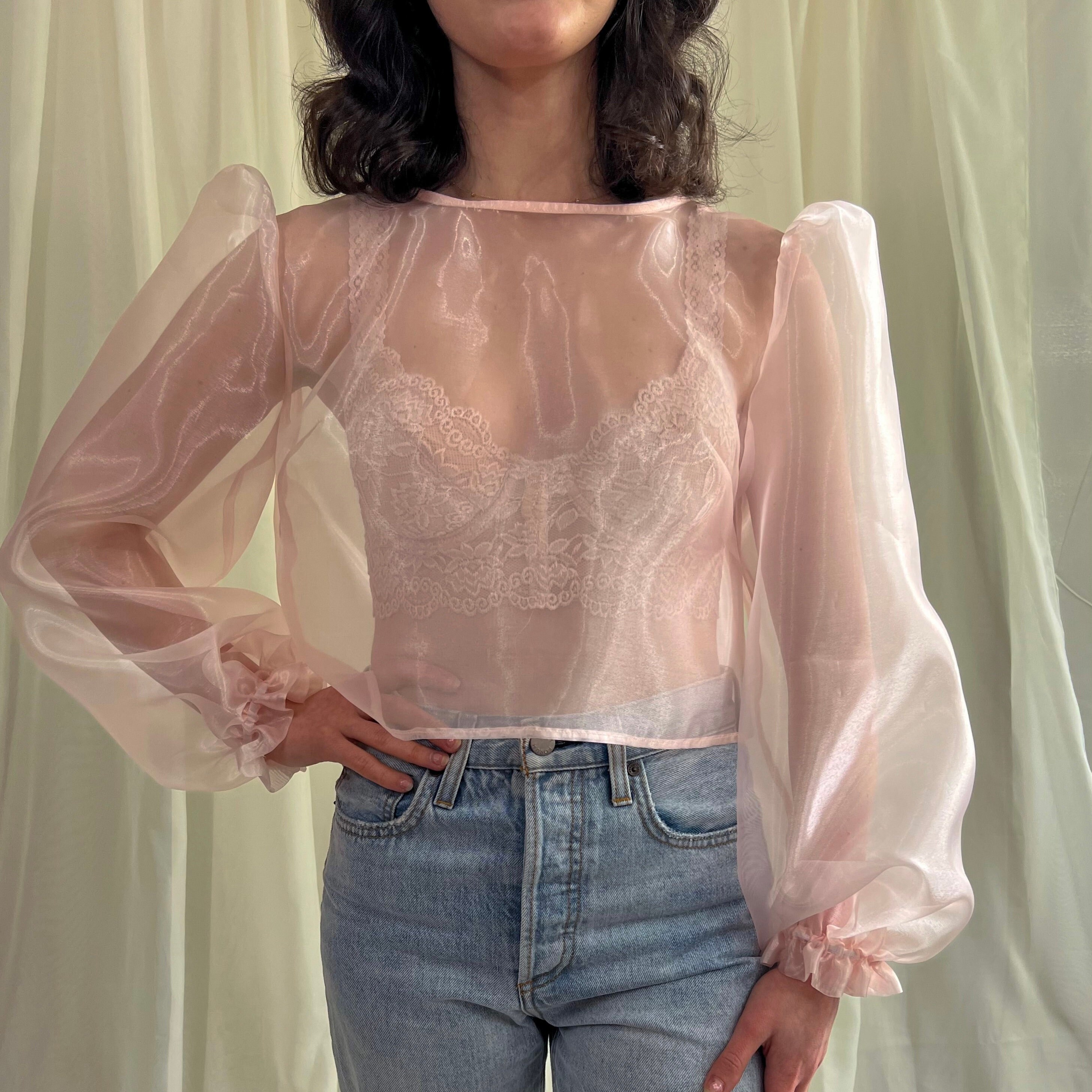 【新品未使用】SHEER CARDBOARD PUFF SHOULDER TOP Tops | Woven Sheer Puff Sleeve Smock Top | boohoo