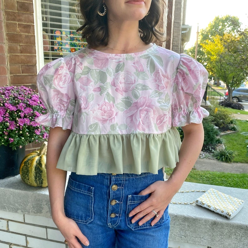 Puff Sleeve Crop Top. Bows. Open Back. SM. MED. image 1