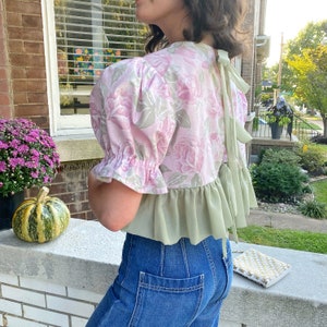 Puff Sleeve Crop Top. Bows. Open Back. SM. MED. image 2