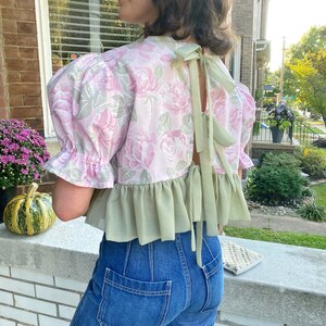 Puff Sleeve Crop Top. Bows. Open Back. SM. MED. image 4