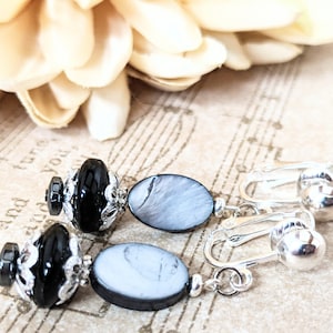 Örhängen i sterlingsilver med pärla, örhängen i snäckskal med klipp, örhängen i hematit, rotchakra, julklappar till mamma