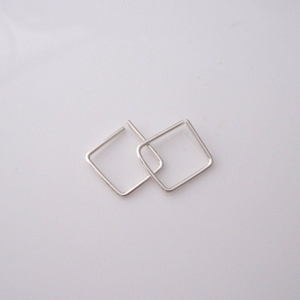 Pequeños durmientes CUADRADOS en pendientes de aros de alambre rellenos de plata de primera ley, oro amarillo o rosa, par de pendientes geométricos