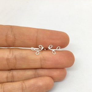 A pair of sterling silver LEAF LEAVES branch studs earrings