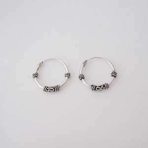 Aros de plata de ley ornamentados redondos de 14 mm, aros estilo Bali