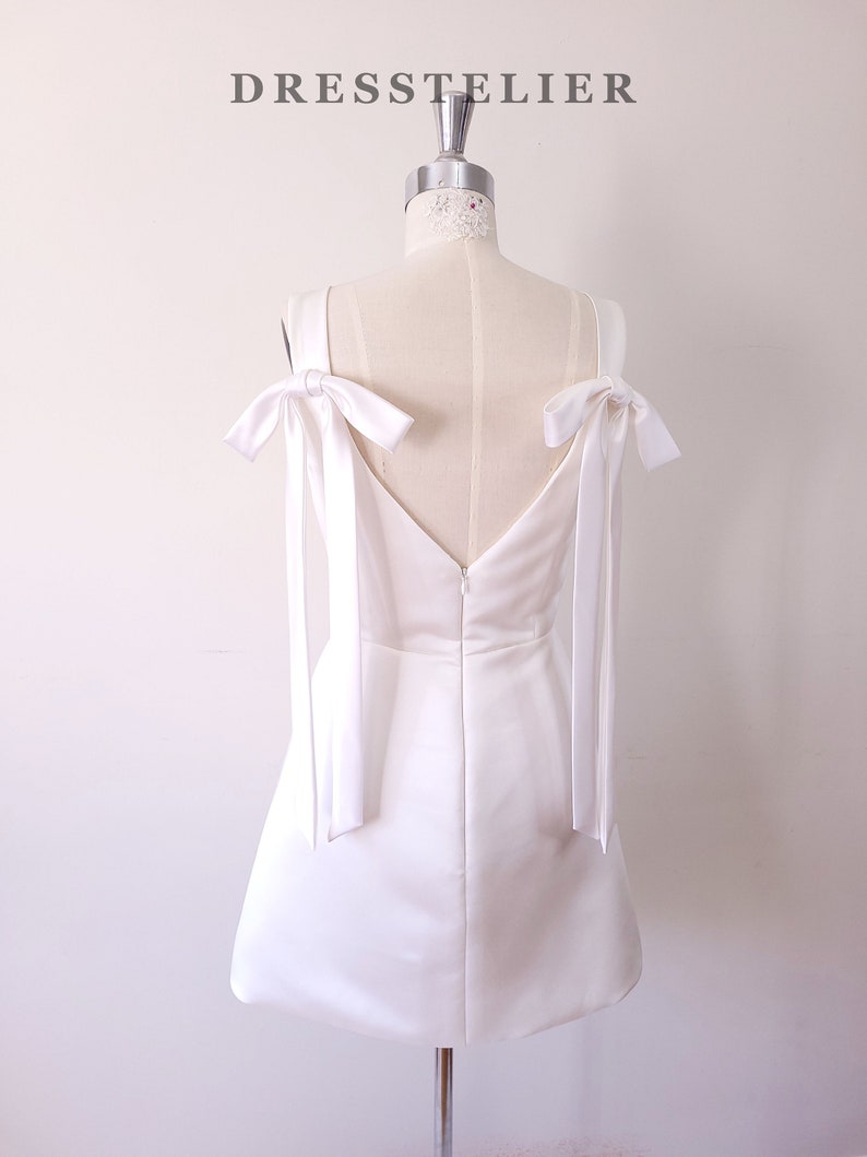 Mini robe de mariée avec noeuds, robe de mariée courte blanc cassé, robe de répétition, robe de mariée en satin, mini robe jupe trapèze image 1