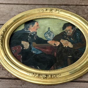 Klasyczny obraz olejny przedstawiający dwóch mężczyzn w zabytkowej, owalnej, złoconej ramie w stylu barokowym, unikatowy i rzadki antyczny obraz sztuki, dzieło starych mistrzów