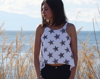 Crop top with handpainted stars / Beach white cotton tank top /  Loose Crop tank top / Yoga cropped tank