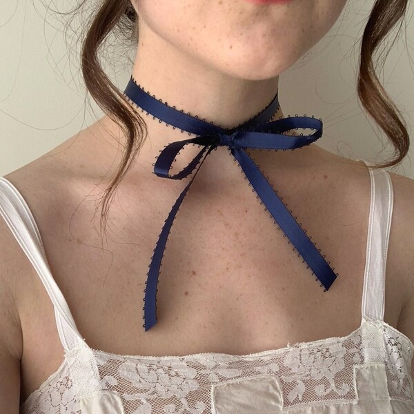 Choker Boucle Marine Coquette