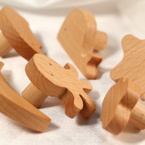 Kinderzimmer Knäufe aus Holz, Knäufe aus Massivholz, Schrankgriffe aus Wolken, Schrankgriffe, Möbelbeschläge, Knäufe aus Massivholz Bild 5