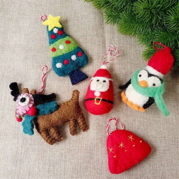 Felted Ornaments, Felt Christmas Ornaments, Reindeer Christmas Tree Sant Claus Penguin Bell Ornaments, Christmas Decorations