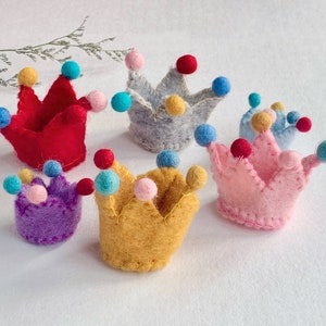 Felted Crowns, 2 Sizes, for making Brooch, Hair Clip, Garland, Ornaments, Photo Prop, Wool Felt Crowns, Crowns Decoration, Home Decor